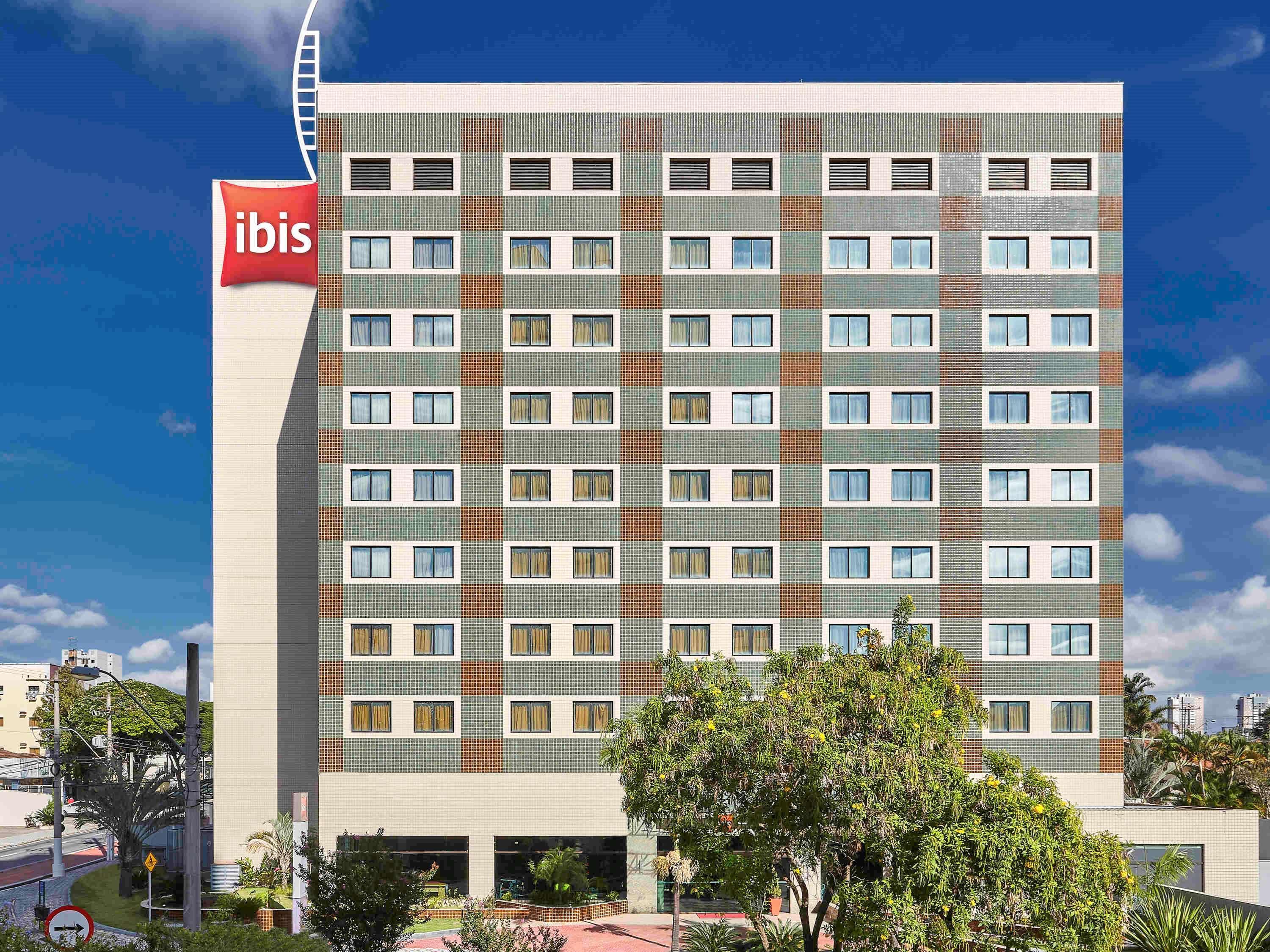 Ibis Taubate Hotel Exterior foto